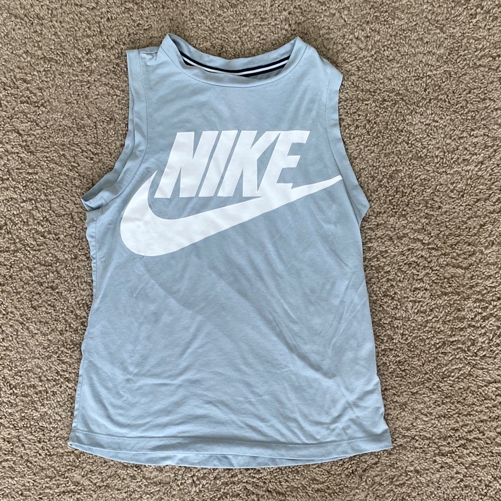 Nike Women’s Sleeveless Top
